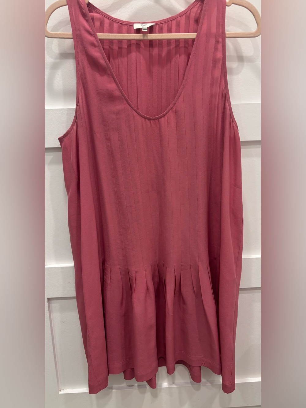 Joie Dusty Rose 100% Silk Sleeveless V-Neck Pleated Mini Dress Romantic